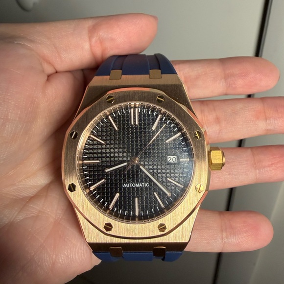 Royal Oak Homage Watch - Picture 3 of 3